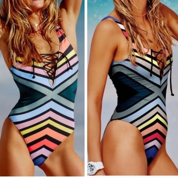 Victoria’s Secret PINK Rainbow One Piece Swim M - Picture 3 of 3